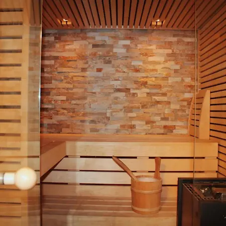Woodmood Glamping - Into The Nature Luxe tent