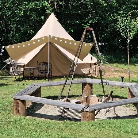 Luxe tent Woodmood Glamping - Into The Nature Leuk